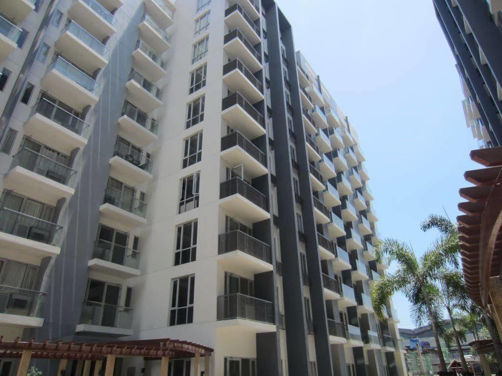Palm Tree - Genlex Condominium Manila Eksteriør billede